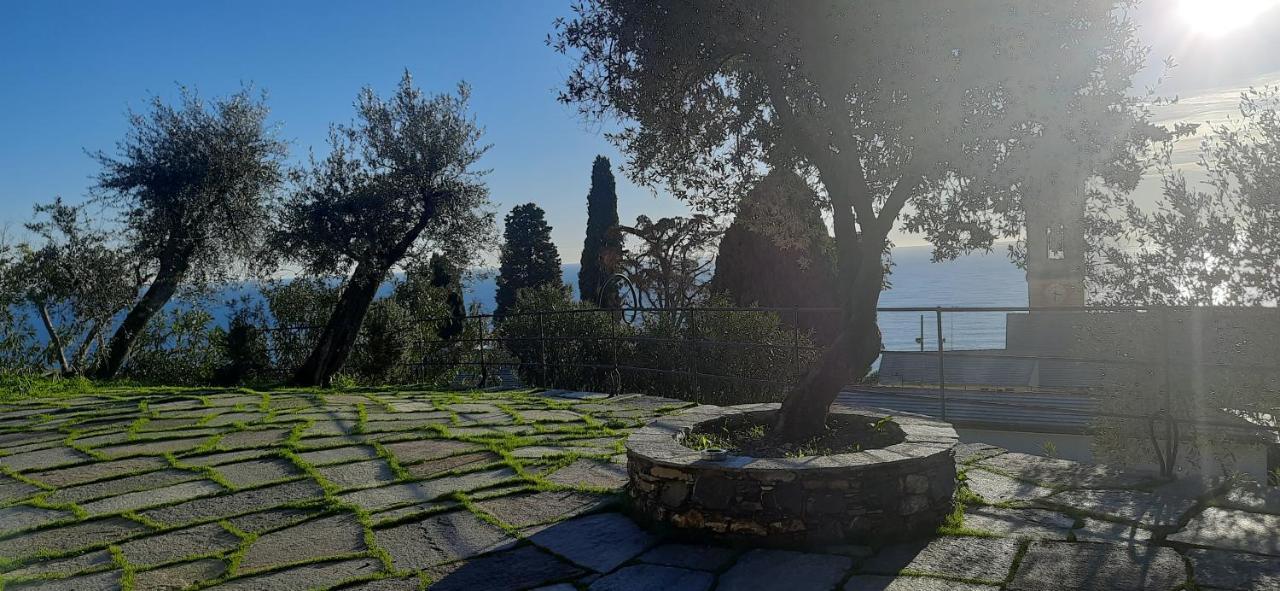 Locanda Goeghin Pieve Ligure Exterior photo