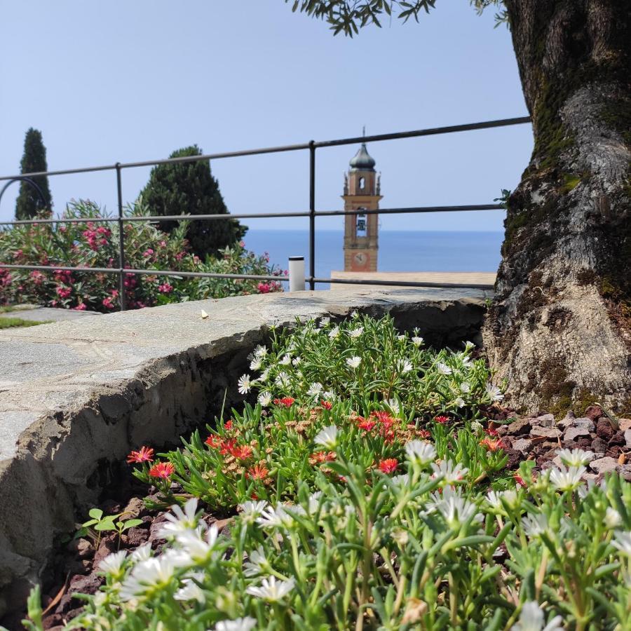 Locanda Goeghin Pieve Ligure Exterior photo